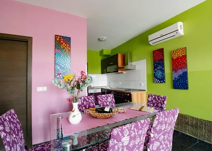 Pri Adamsovih Апартаменты *